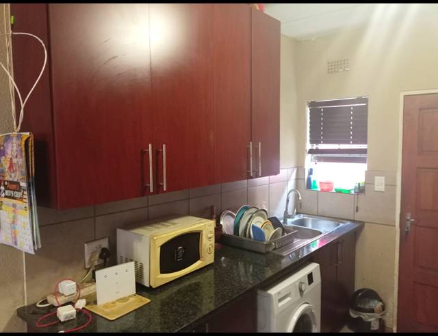 2 BEDROOM TOWNHOUSE FOR SALE IN ALBERTSDAL